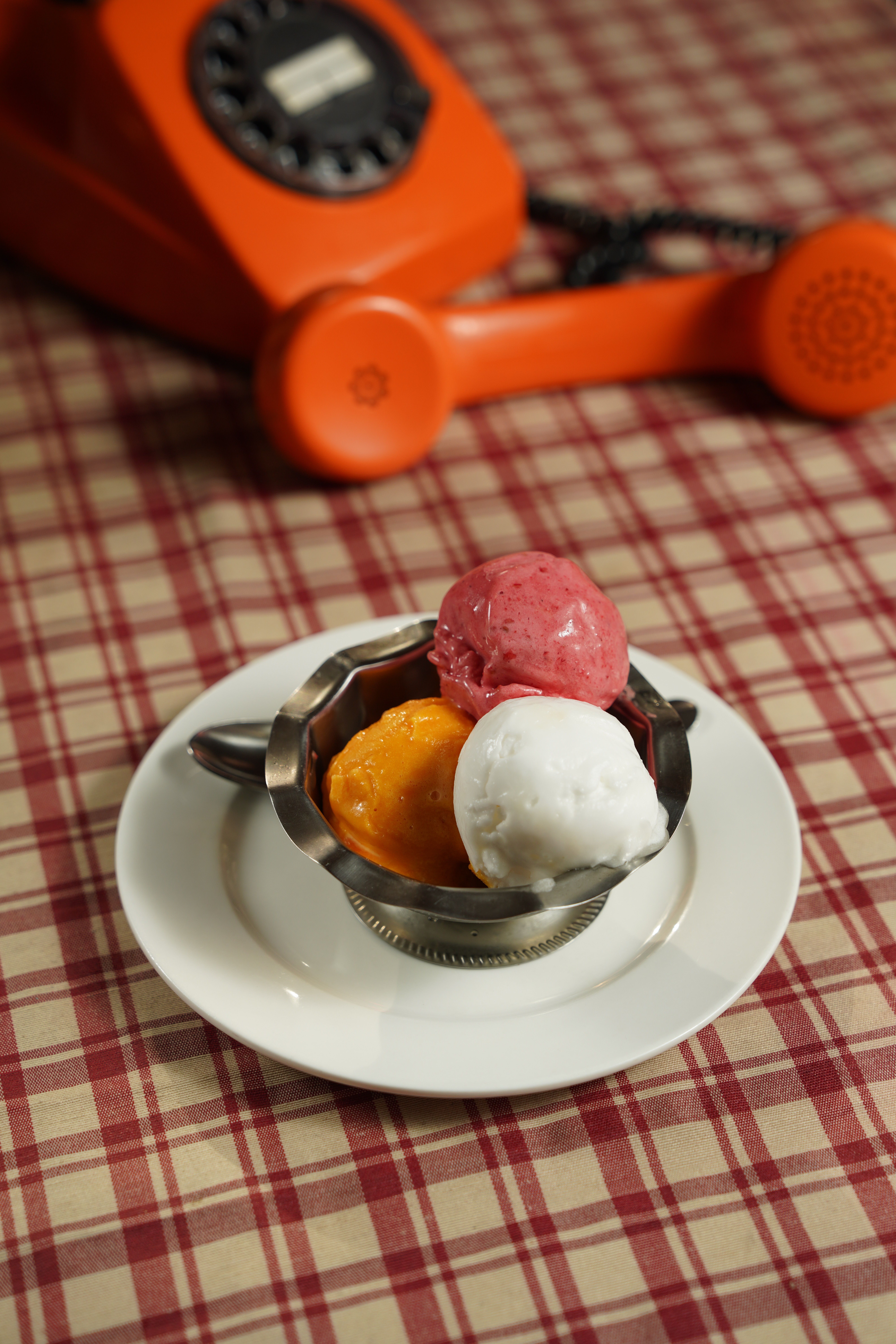 The first written ice cream recipe dates back to 1665