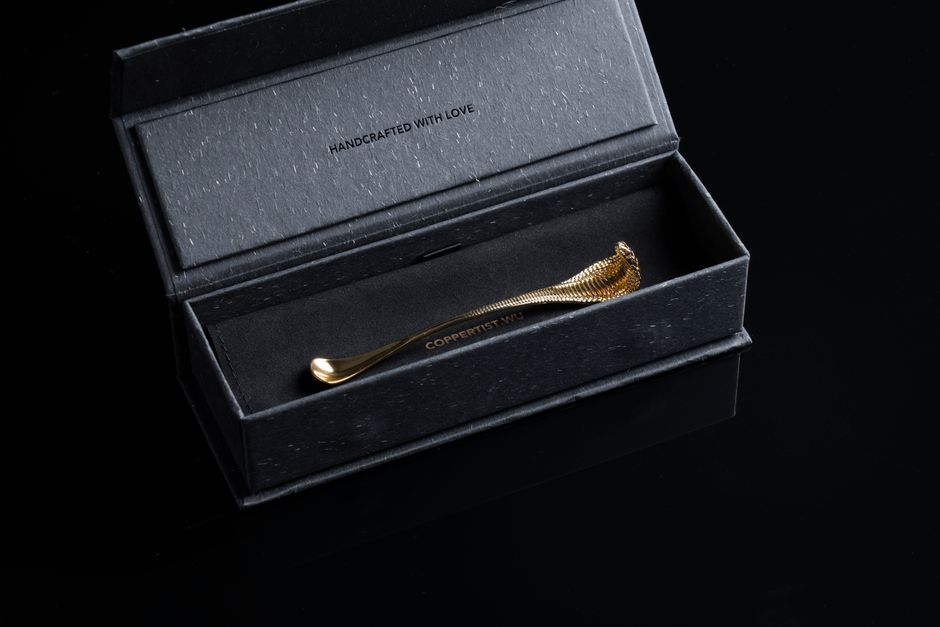 Customized magnetic boxes with custom inserts Customized magnetic boxes with custom inserts