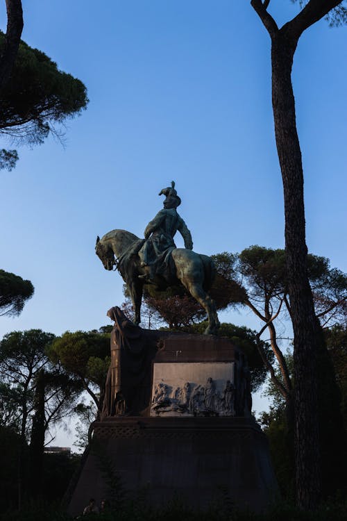 Equestrian statue of Umberto I