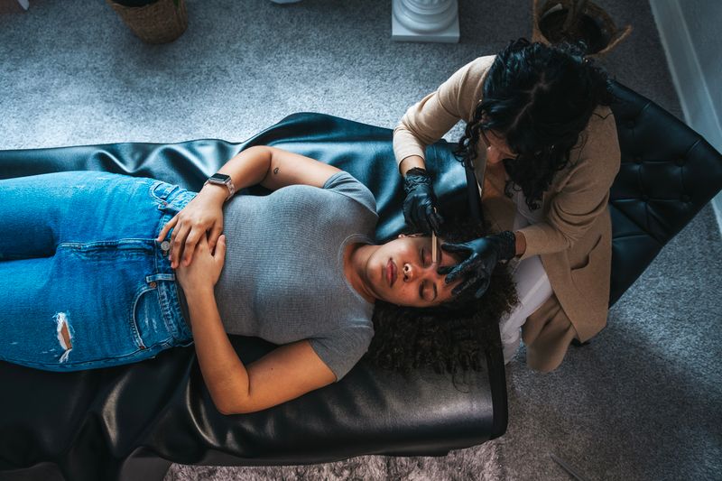 Dermaplaning