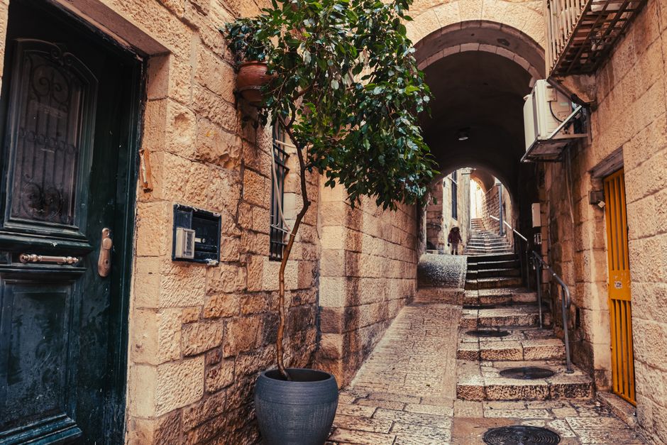 Siratófal éjszakai látogatás: spirituális élmény zsidó zarándokokkal – Jerusalem Old City accommodation