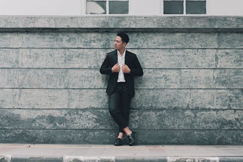 Ingyenes stockfotó ázsiai férfi, divatfotózás, fal témában