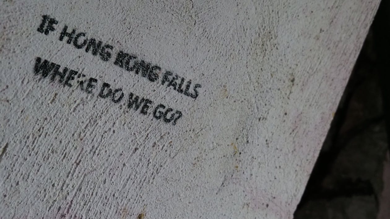 Battlefield is Back: BF6 Shatters Records with 7 Million Sales 1 A soldier in tactical gear stands in a war-torn, fiery urban environment, representing a scene from Battlefield.