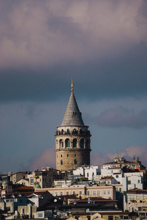 Безкоштовне стокове фото на тему «будівлі, вежа галата, вертикальні постріл»
