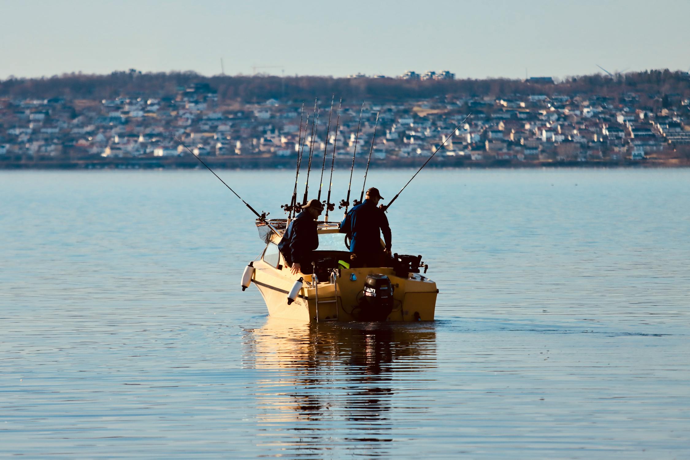Anglers on boat set to go fishing, a popular activity during Myrtle Beach boat tours