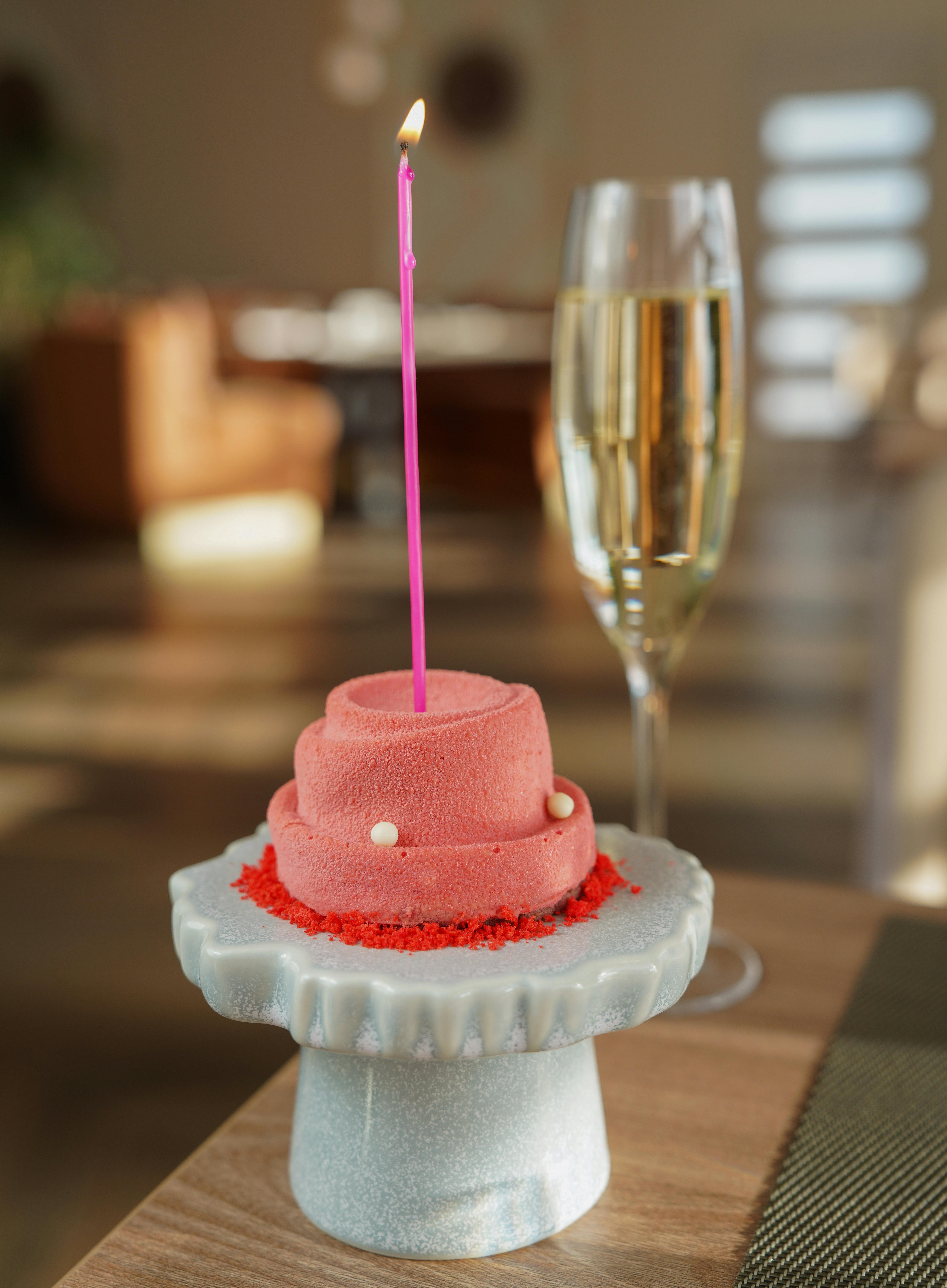 Pink Macarons and Champagne Cake | Ladies 21st Birthday | 21st Customised  Cake | Customised Cake