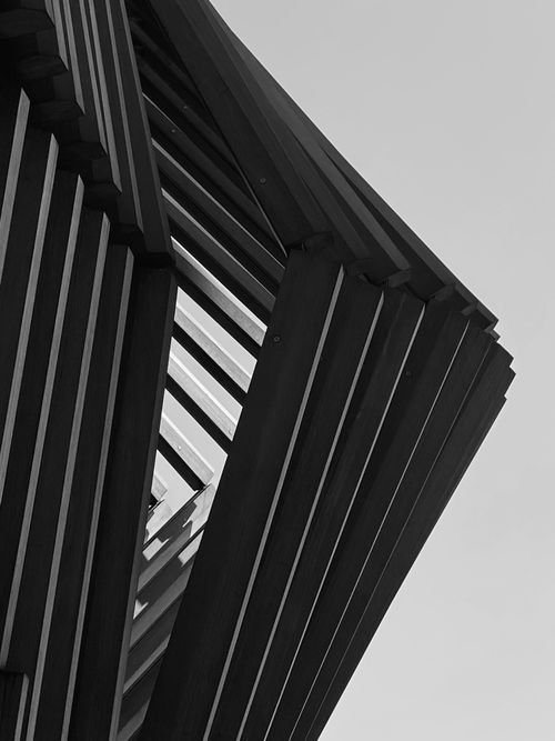 Free A striking black and white image showcasing modern architectural design with geometric lines. Stock Photo