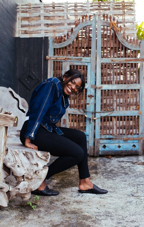 Δωρεάν στοκ φωτογραφιών με casual, jean jacket, Αφρικανή
