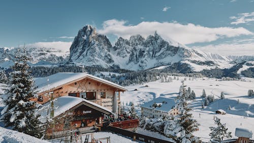 Darmowe zdjęcie z galerii z budynek, dolomit, drewniany