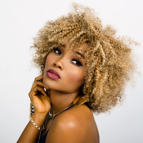 Ingyenes stockfotó afro, álló kép, fekete nő témában Stockfotó