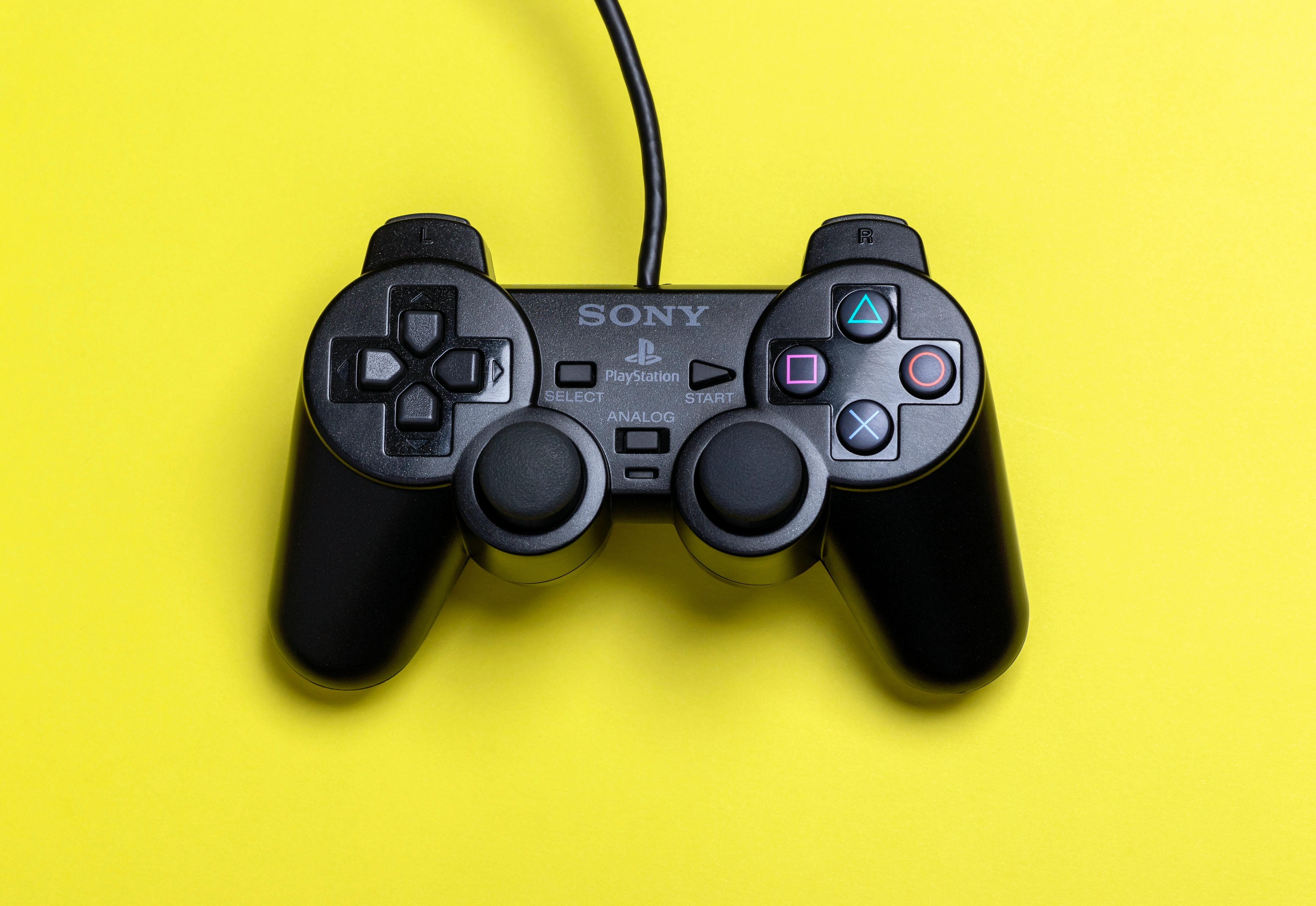 Black Sony Ps2 Dualshock 2 \u00b7 Free Stock Photo