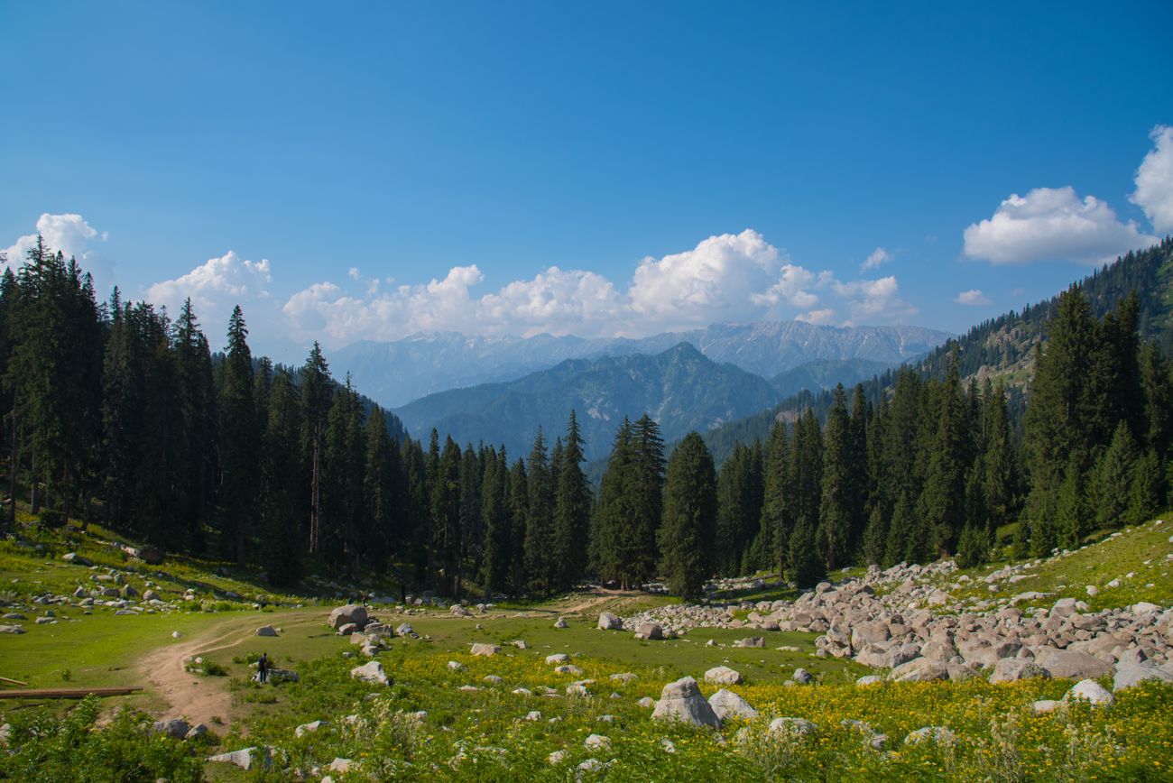 View of Doodhpathri — photo 1