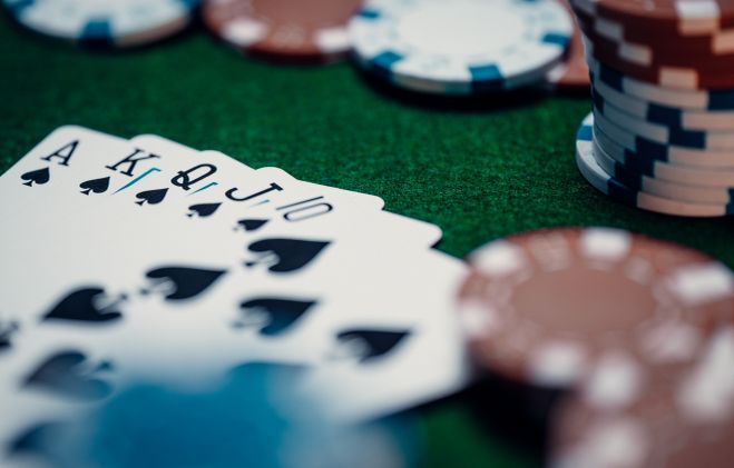 Online Casino: Spielautomaten und Live-Spiele im Überblick