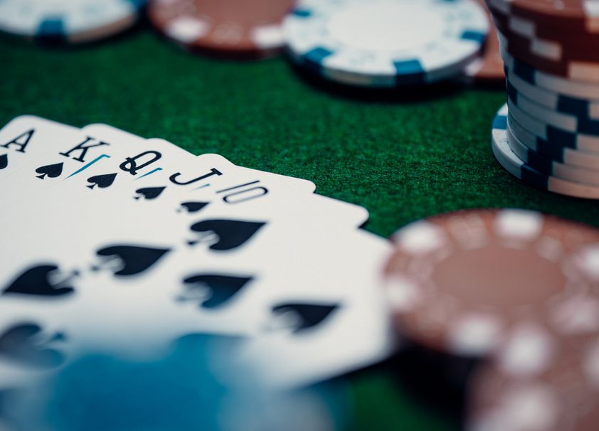 Online Casino: Spielautomaten und Live-Spiele im Überblick