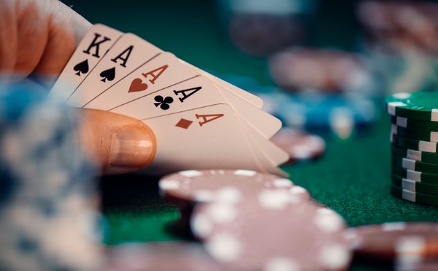 Online Casino: Spielautomaten und Live-Spiele im Überblick