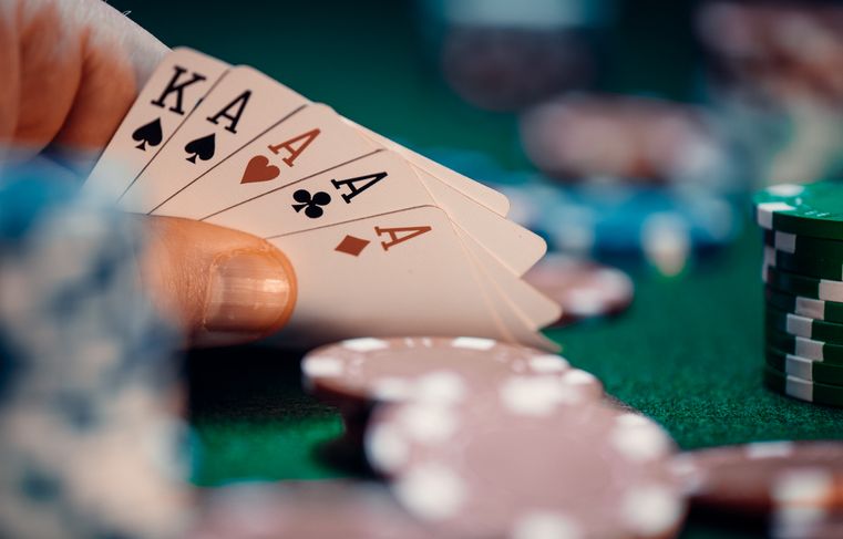 Online Casino: Spielautomaten und Live-Spiele im Überblick