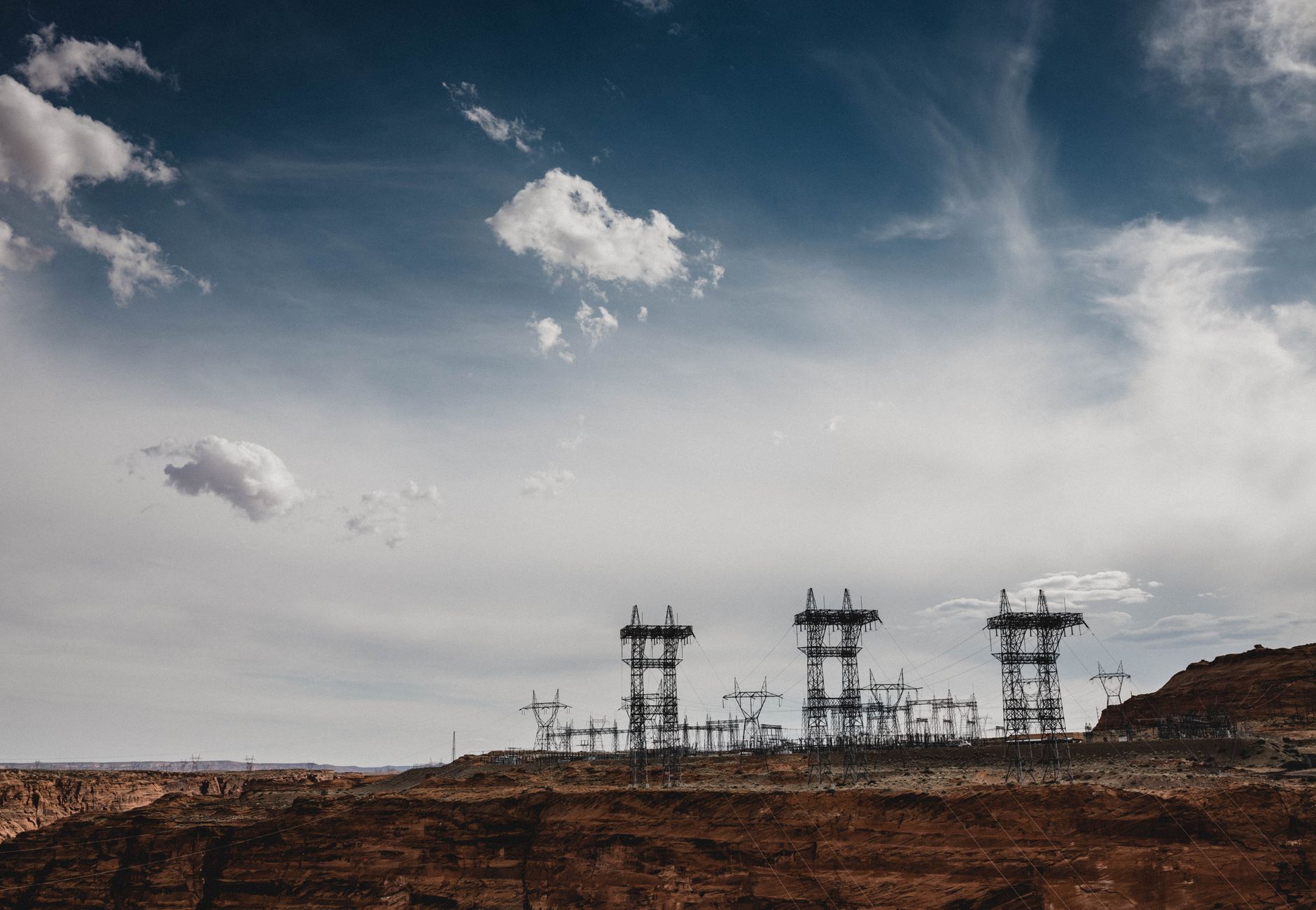Tarifas de Energia em 2026: O Que a ANEEL Prepara Para Seu Bolso