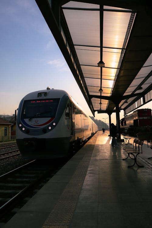 교통, 그림자, 기차의 무료 스톡 사진