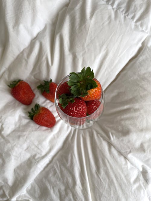 Gratis stockfoto met aardbeien, drinkglas, eten