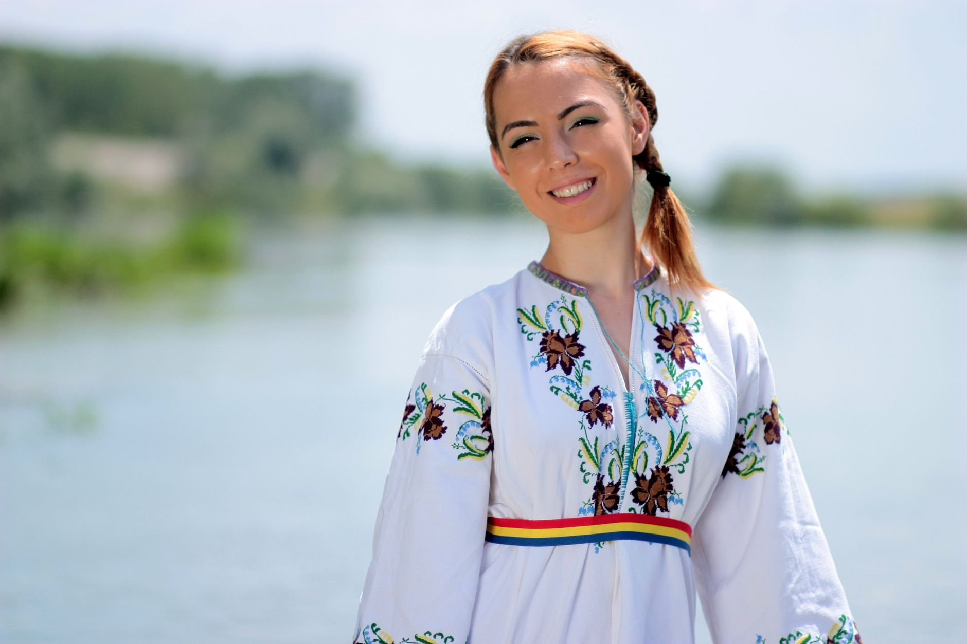 Alexandra Căpitănescu surprinde în finala Românii au talent