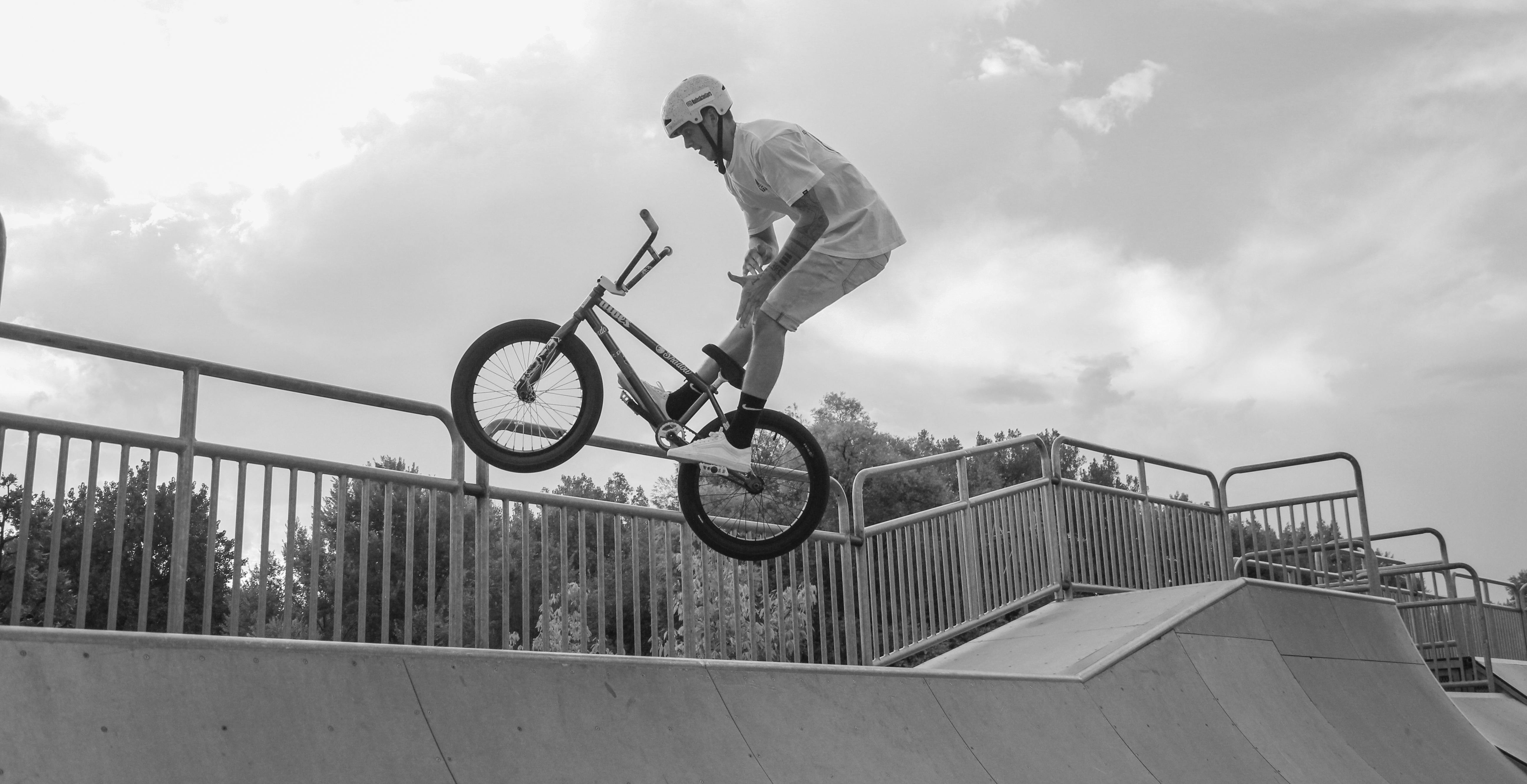 Man Performing Bmx Bike Tricks on Ramp · Free Stock Photo