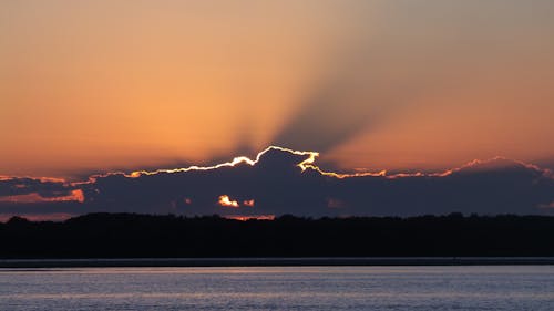Kostnadsfri bild av Solstrålar, soluppgång