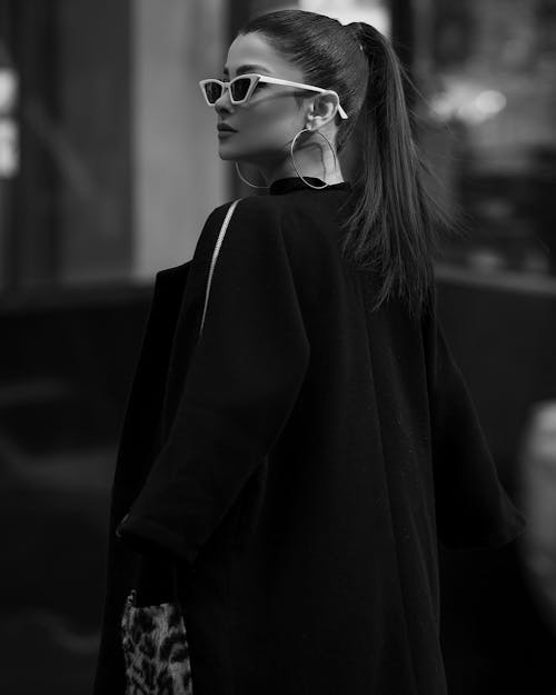긴 머리, 블랙 앤 화이트, 선글라스의 무료 스톡 사진