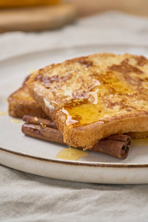 French Toasts with Cinnamon