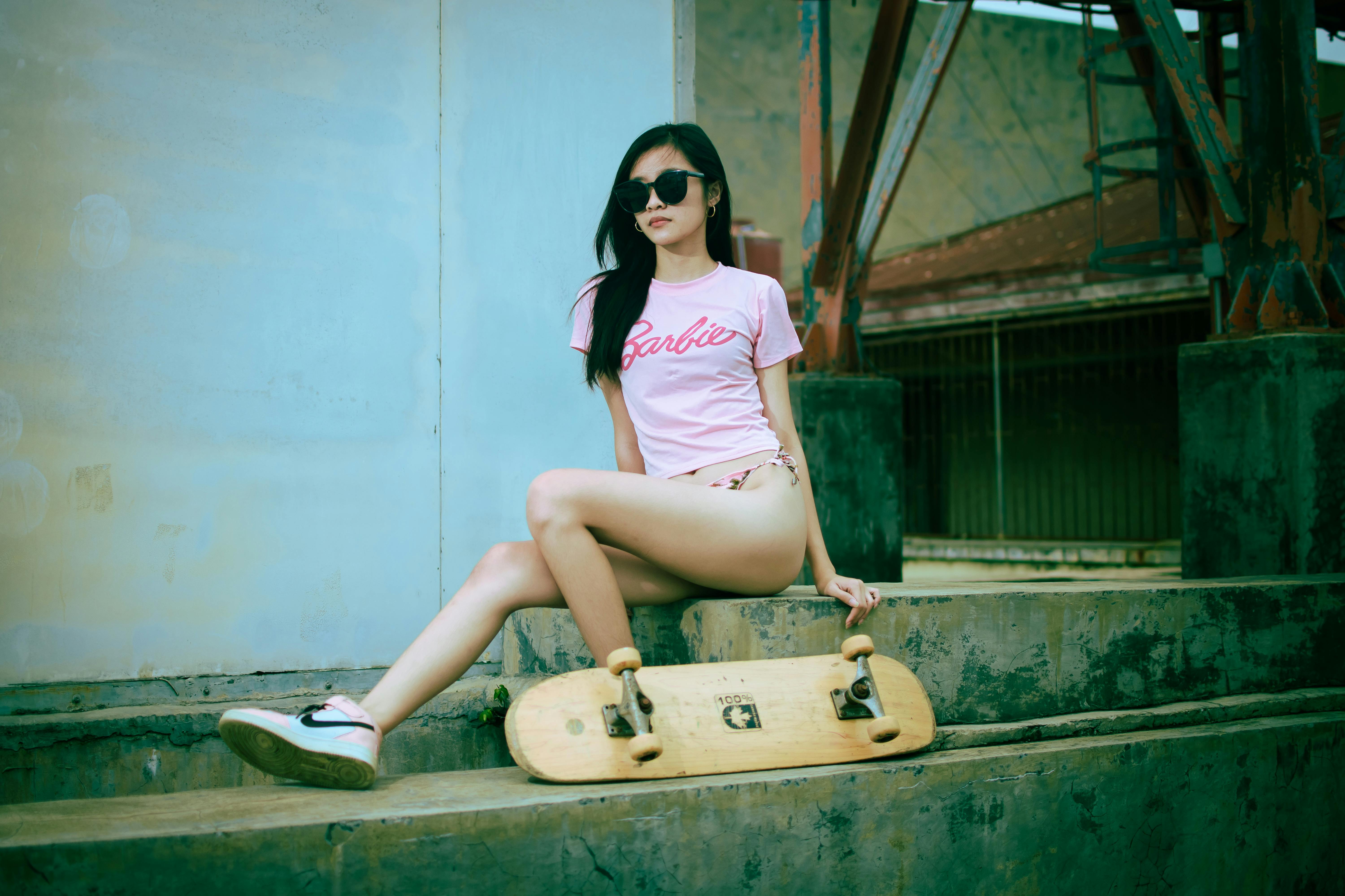 Brunette Woman in Pink T-Shirt and Panties Posing on Rooftop · Free Stock  Photo