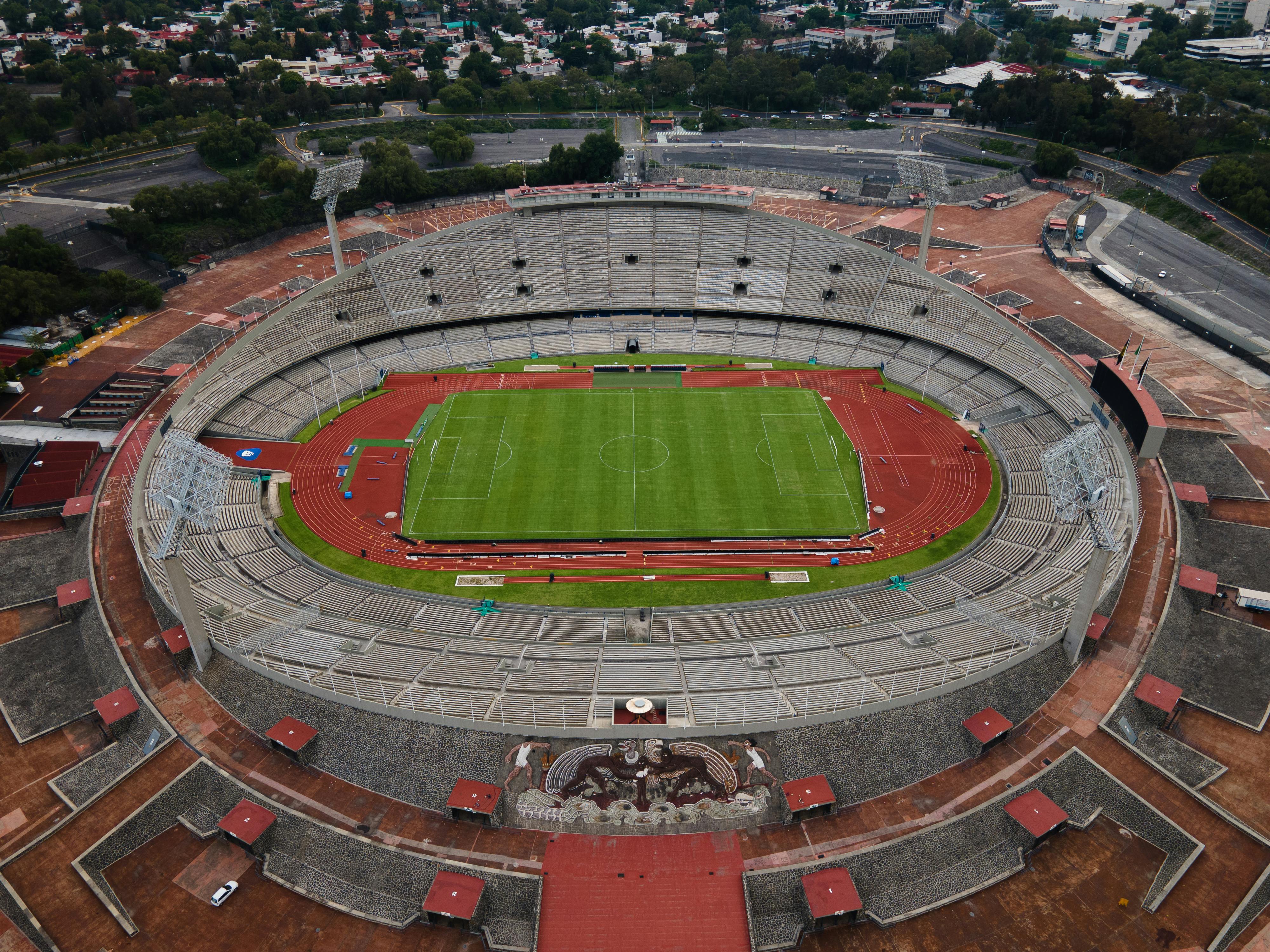 Estadio olimpico hi-res stock photography and images - Page 3 - Alamy