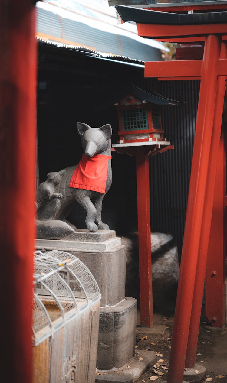 Fox Sculpture In The Fushimi Inari-taisha Temple, Kyoto, Japan 