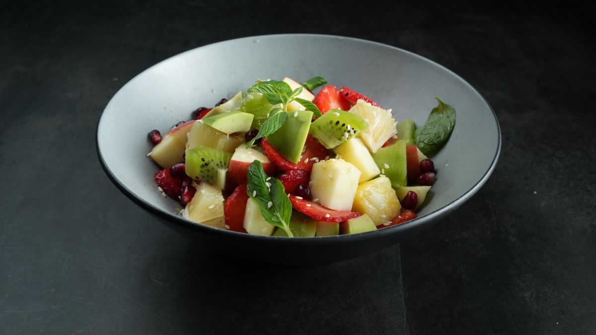 Fruit salad with mint