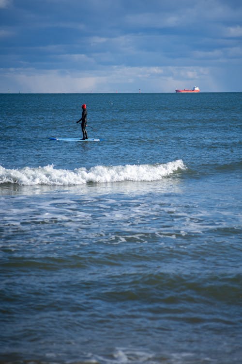 Kostnadsfri bild av hav, havsstrand, person