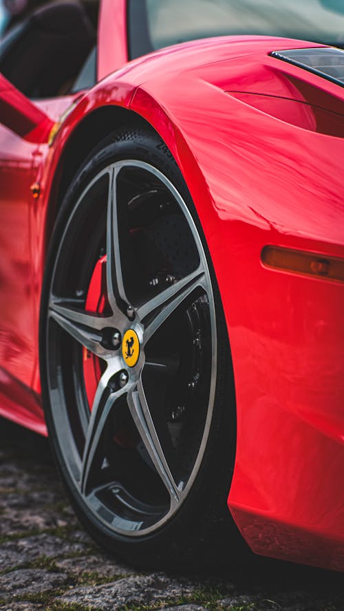 Foto d'estoc gratuïta de Ferrari, primer pla, roda