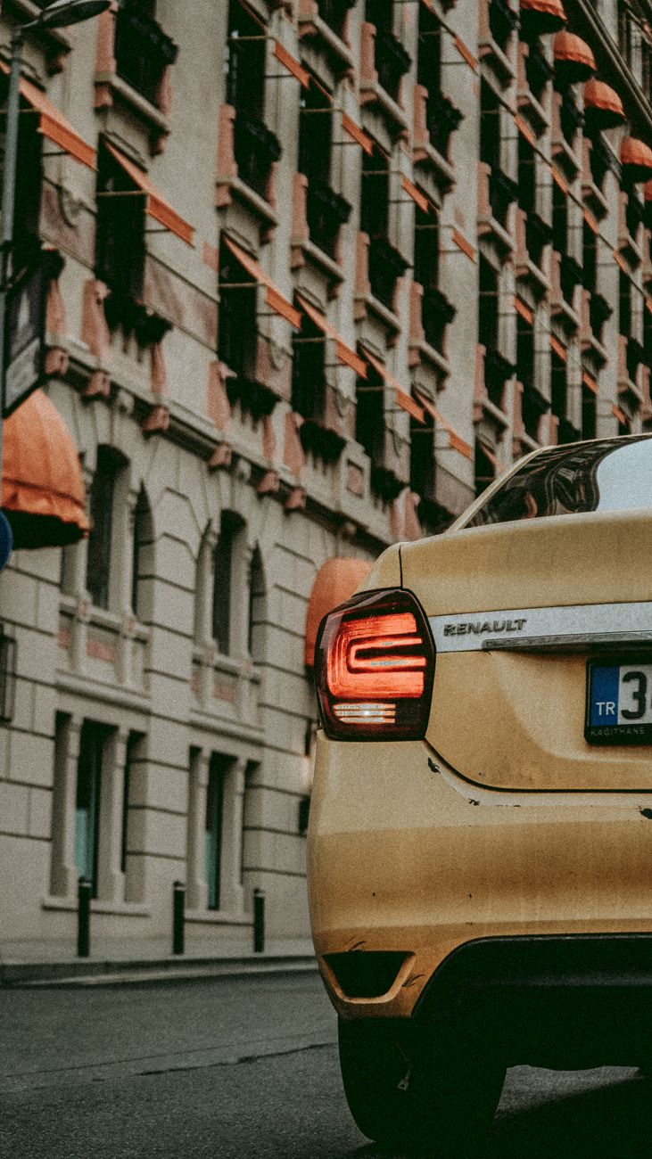 Renault präsentiert neuen elektrischen Trafic auf der IAA Transportation