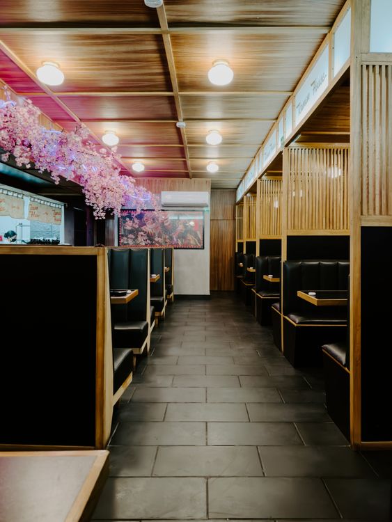 Interior Design of Traditional Japanese Restaurant · Free Stock Photo