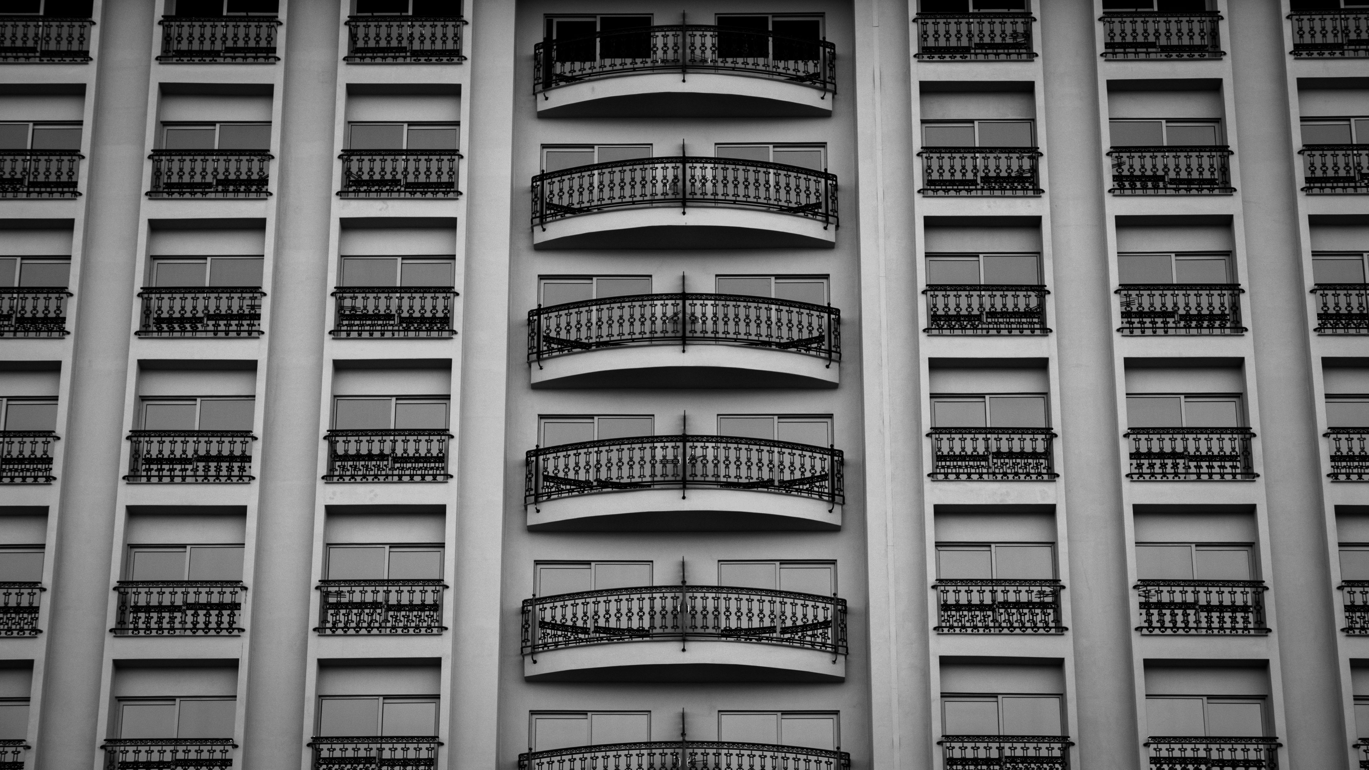 Facade of Residential Building · Free Stock Photo