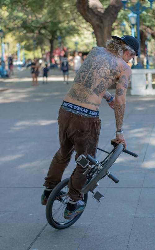 Foto d'estoc gratuïta de bici, broma, ciutat