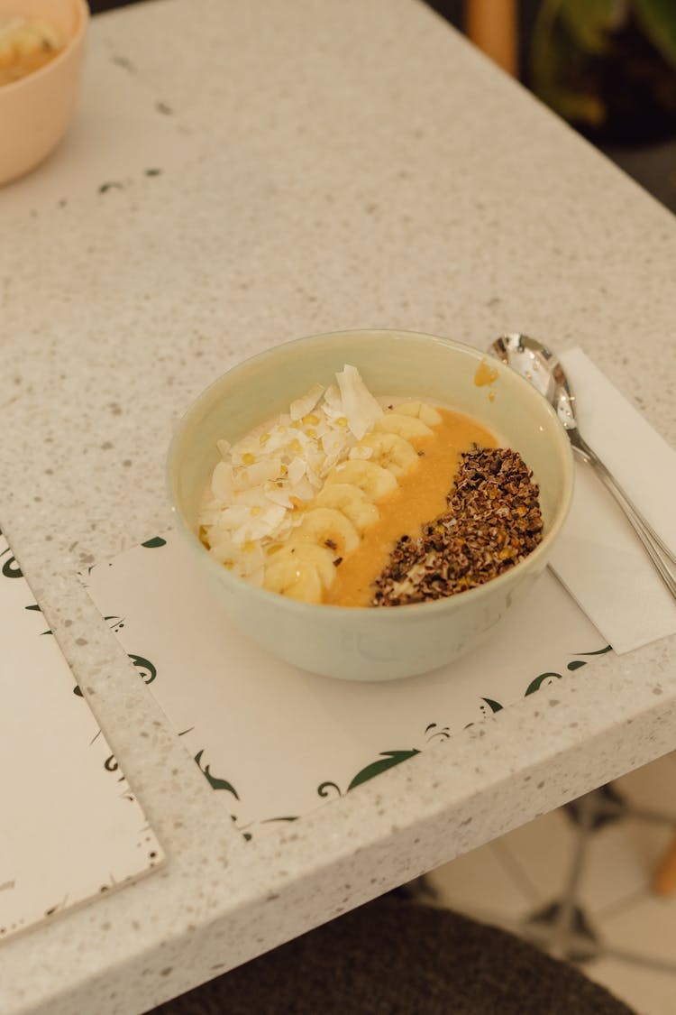 Muesli And Sliced Banana In Bowl