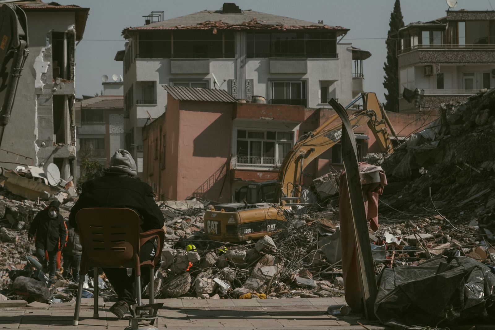 Deprem sonrasında hasar tespiti ve yeniden yapılanma