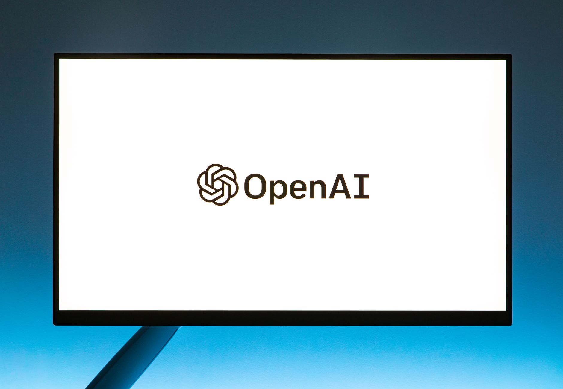 Microsoft Abandonne OpenAI et Présente ses Propres Modèles d'IA dans un Changement Stratégique