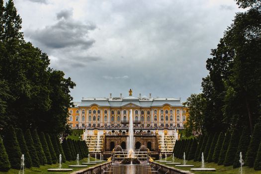 Peterhof: O Impressionante Palácio Russo - imagem 3