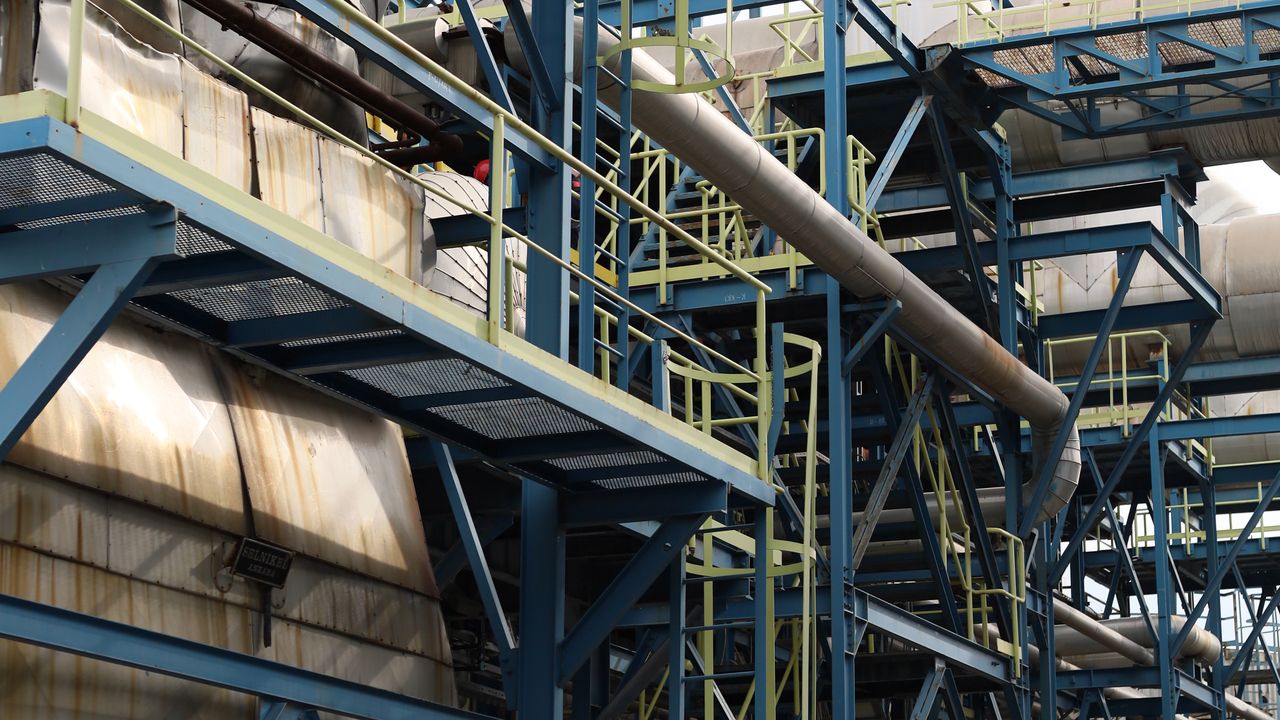 What Is an Industrial Edge HMI? Introducing the B Series