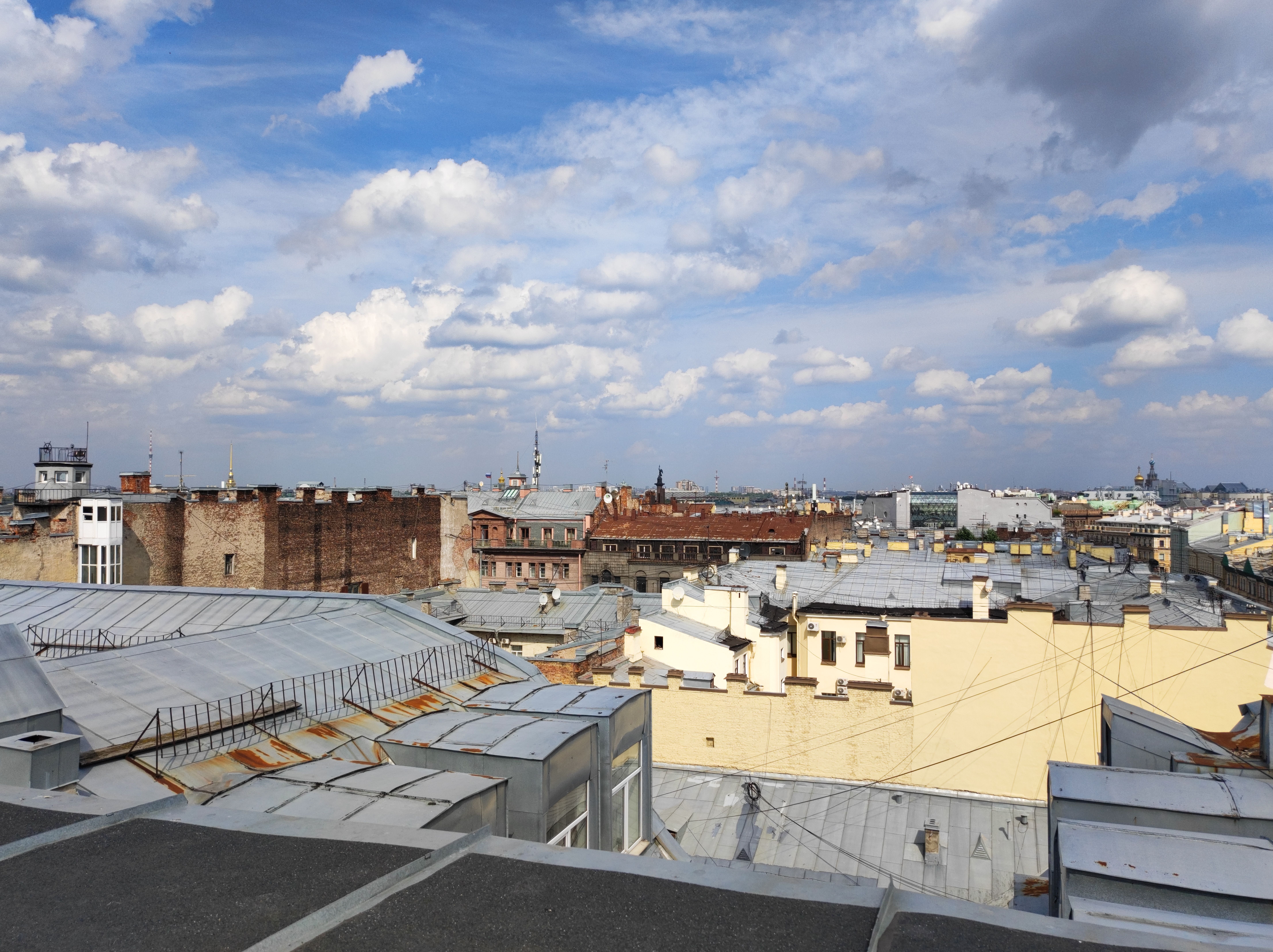 Roof Top Building View Photos, Download The BEST Free Roof Top Building ...