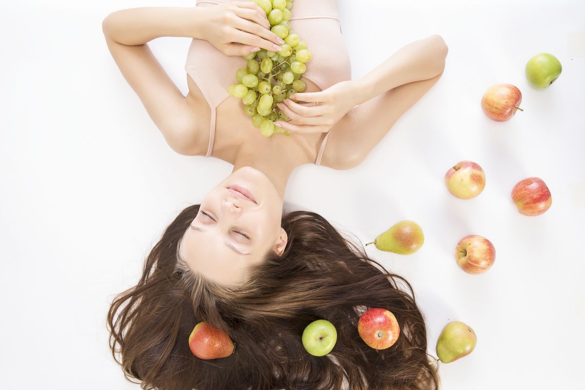 Les meilleurs fruits pour la peau et les cheveux - Les fruits rouges et la grenade pour lutter contre le teint terne