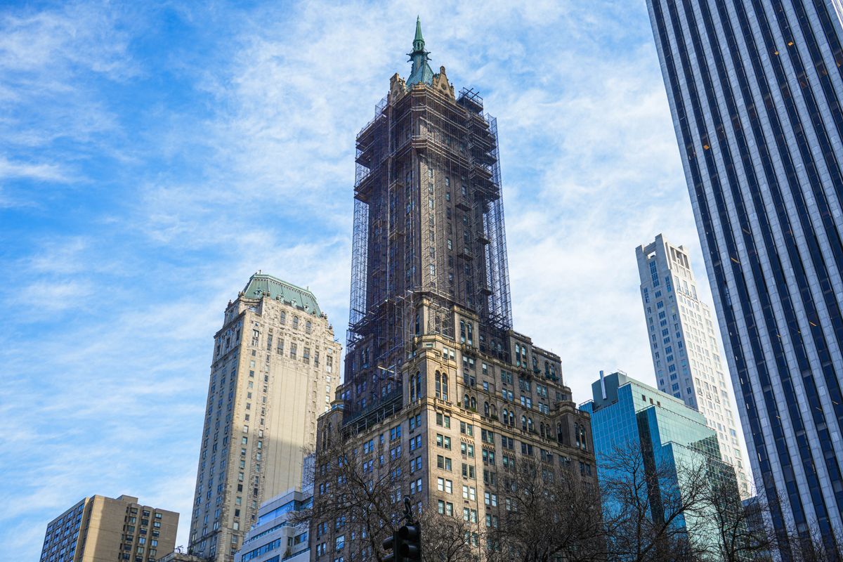 Façade d'un grand hôtel de New York