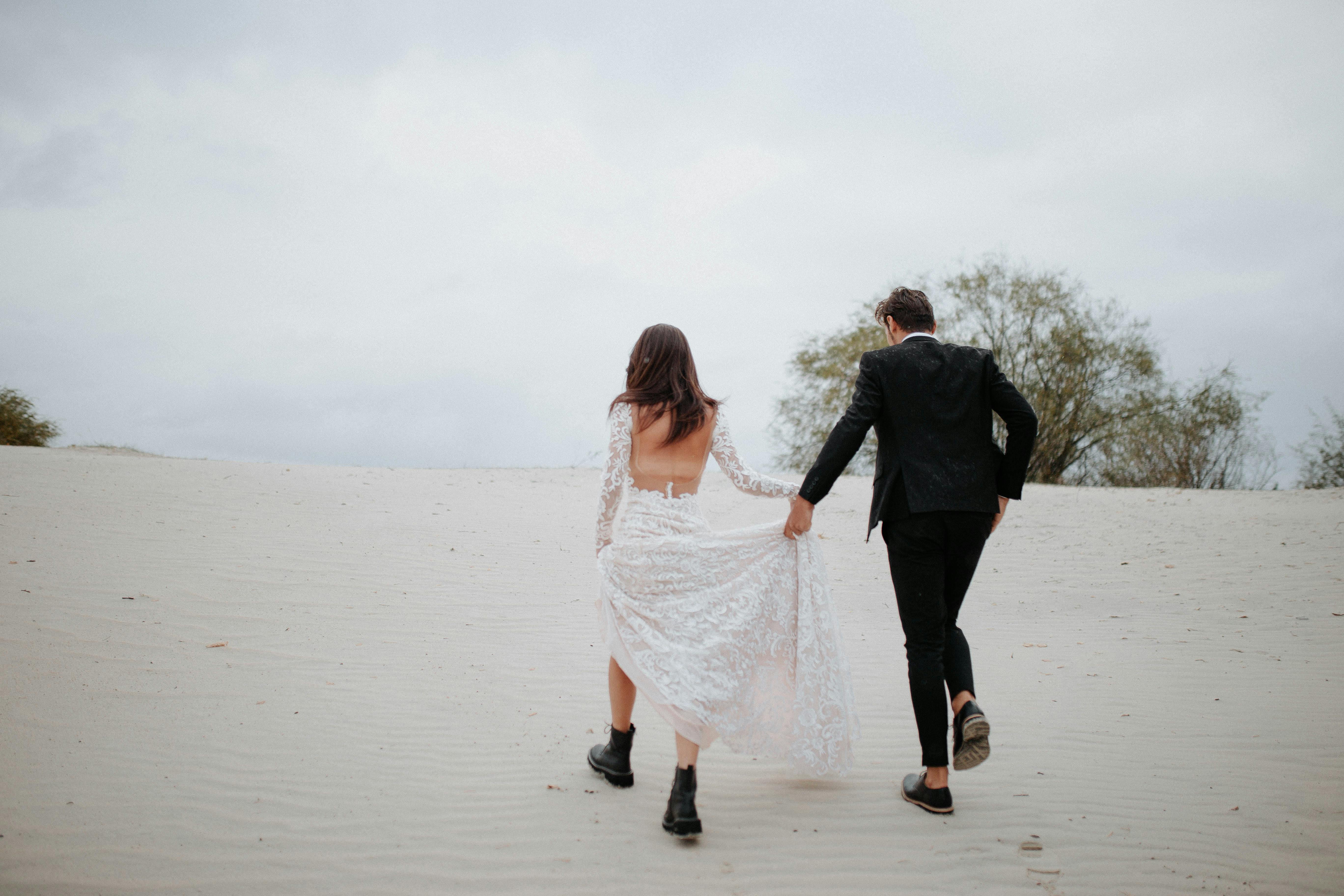 Brands Briefing: Anthropologie's weddings business has become a powerful customer acquisition engine — Photo by Danik Prihodk