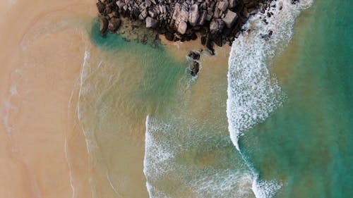 Бесплатное стоковое фото с вид сверху, волны, море