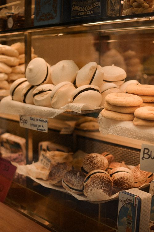 Free Delicious Italian pastries displayed in a Veneto bakery, showcasing regional culinary delights. Stock Photo