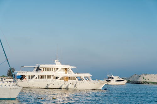 Luxury Yacht Sailing
